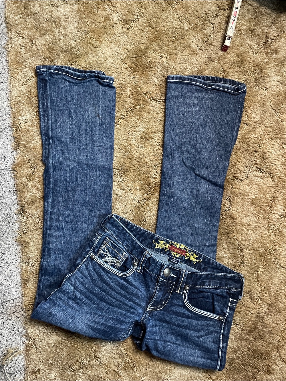Maurice’s Y2K 2000s Style Low Rise Bootcut Embroidered Pocket Jean Size 1/2